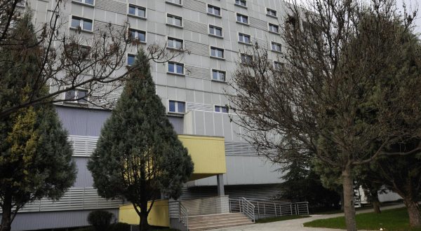 08.01.2009.,Mostar - Pocelo useljavanje u novu bolnicu u MostarurPhoto Stojan Lasic/Vecernji list