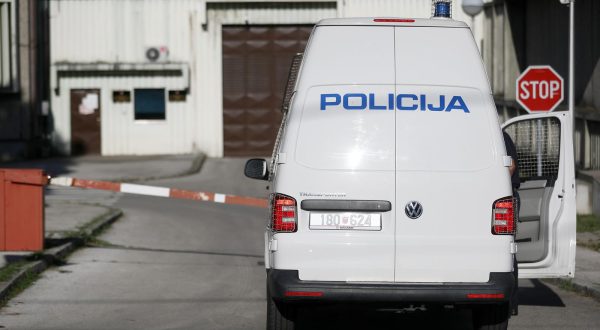 14.07.2021., Zagreb - Policijski kombi dolazi u zatvor u Remetincu. Photo: Slavko Midzor/PIXSELL