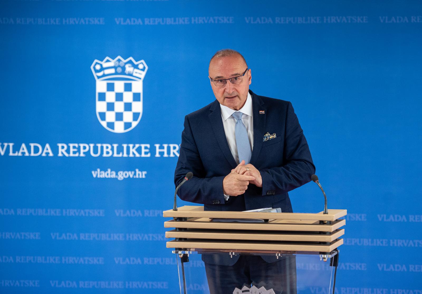 16.11.2023., Zagreb - Ministar Gordan Grlic Radman dao je izjavu za medije nakon sjednice Vlade. Photo: Neva Zganec/PIXSELL