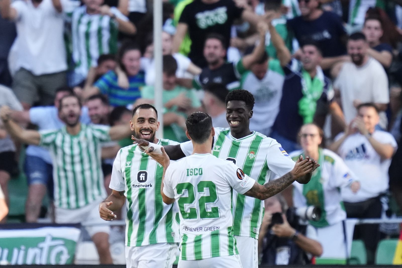Betis' Assane Diao, right, celebrates after scoring his side's first goal during the Europa League Group C soccer match between Betis and Sparta Prague at the Benito Villamarin Stadium stadium in Seville, Spain, Thursday Oct. 5, 2023. (AP Photo/Jose Breton)