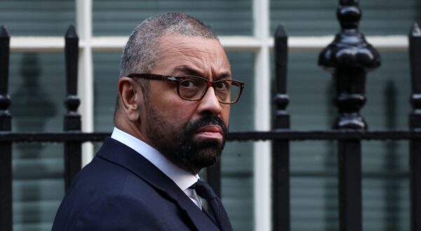 epa11024266 British Home Secretary James Cleverly departs 10 Downing Street following a Cabinet meeting in London, Britain, 12 December 2023.  EPA/ANDY RAIN