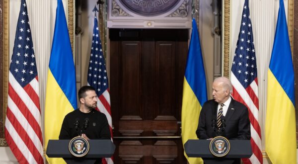 epa11025647 US President Joe Biden (R) and Ukrainian President Volodymyr Zelensky (L) hold a joint news conference in the Indian Treaty Room of the Eisenhower Executive Office Building, on the White House complex in Washington, DC, USA, 12 December 2023. Ukrainian President Zelensky is in Washington to meet with members of Congress at the US Capitol and US President Joe Biden at the White House to make a last-ditch effort to convince the US Congress for further military aid before the holiday recess. Republicans want concessions from Democrats on border security in order to support aid to Ukraine.  EPA/MICHAEL REYNOLDS