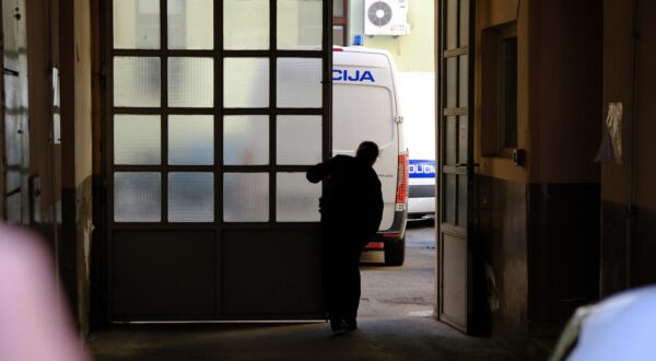 05.04.2023., Zagreb - Uhiceni u aferi Sortirnica dovedeni su u policijskim maricama na Zupanijski sud. Photo: Slaven Branislav Babic/PIXSELL