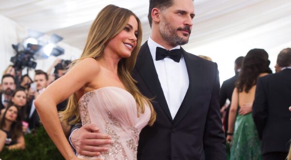 Sofia Vergara and Joe Manganiello arrive at The Metropolitan Museum of Art's Costume Institute benefit gala celebrating "China: Through the Looking Glass" on Monday, May 4, 2015, in New York. (Photo by Charles Sykes/Invision/AP)