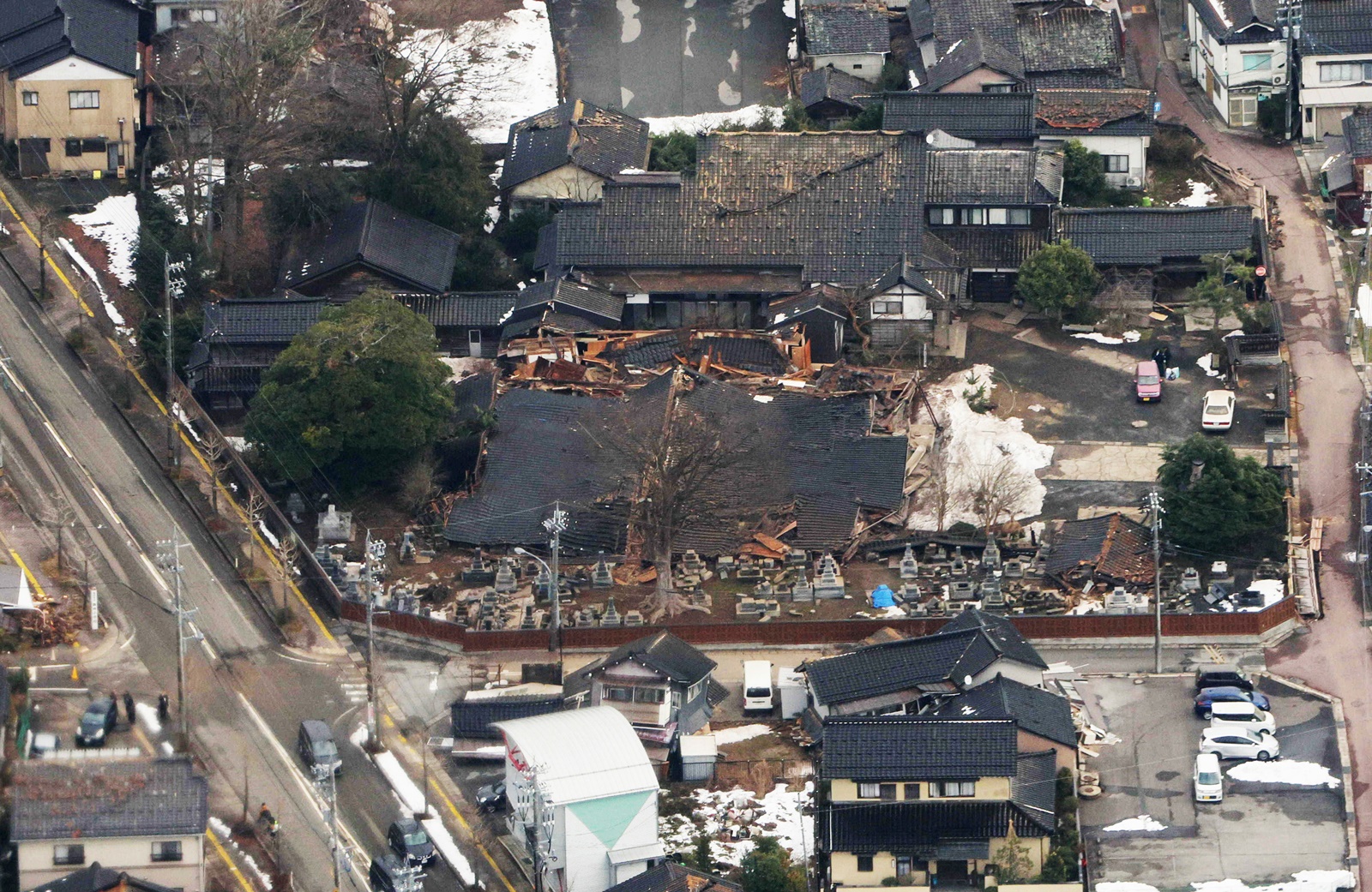 epa11053064 An aerial view shows damage from a strong earthquake, in Suzu, central Japan, 02 January 2024. The Ishikawa Prefecture Government as well as the Fire and Disaster Management Agency announced that 30 people were killed by the magnitude 7 earthquake that struck the area on 01 January. In response to the severity of the situation, Emperor Naruhito cancelled the celebration of the New Year with the public at the Imperial Palace on 02 January 2024.  EPA/JIJI PRESS JAPAN OUT EDITORIAL USE ONLY