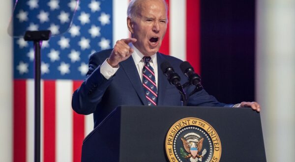 epa11059756 US President Joe Biden delivers remarks at a campaign event 10 miles from Valley Forge National Historical Park in Blue Bell, Pennsylvania, USA, 05 January 2024. President Biden's remarks focused on his criticism of Former US President Donald J. Trump calling him a threat to democracy and compared Trump's rhetoric to that of Nazi Germany.  EPA/SHAWN THEW