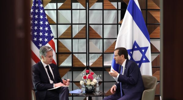 epa11065347 US Secretary of State Antony Blinken (L) and Israeli President Isaac Herzog meet in Tel Aviv, Israel, 09 January 2024. Blinken's official visit to Israel, his fourth since the 07 October Hamas attack, is part of his trip to the region.  EPA/ABIR SULTAN / POOL