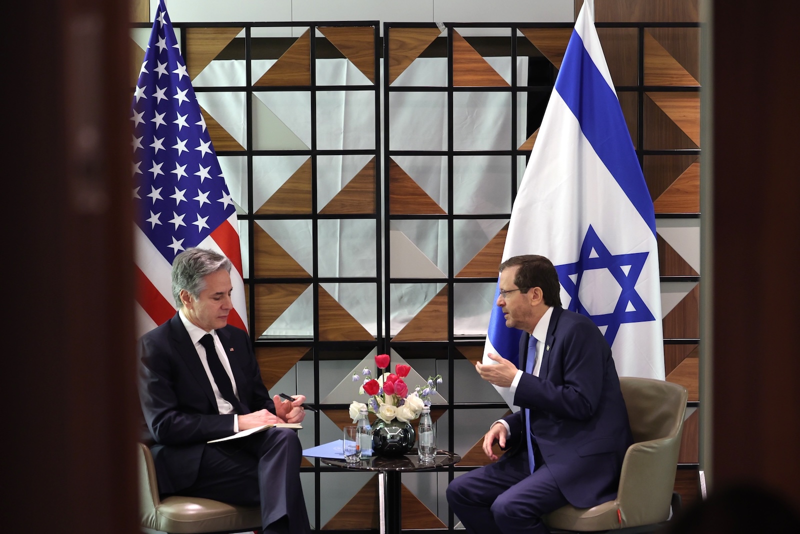 epa11065347 US Secretary of State Antony Blinken (L) and Israeli President Isaac Herzog meet in Tel Aviv, Israel, 09 January 2024. Blinken's official visit to Israel, his fourth since the 07 October Hamas attack, is part of his trip to the region.  EPA/ABIR SULTAN / POOL