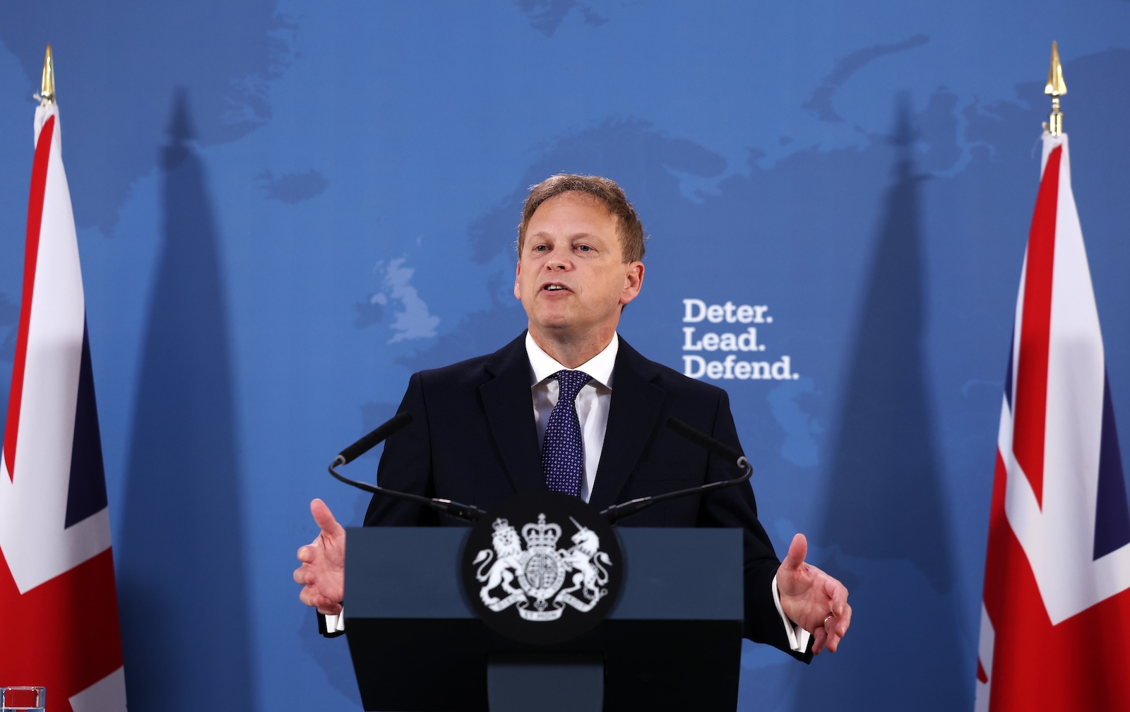 epa11078983 British Defense Minister Grant Shapps delivers a speech in central London, Britain, 15 January 2024. British Secretary of Defense Grant Shapps delivered a speech on the UK's air strikes in Yemen while British Prime Minister Rishi Sunak is expected to make a statement in the House of Commons later on 15 January. The US and Britain carried out military strikes on several Houthis-controlled sites in Yemen in response to recent Houthis attacks on ships in the Red Sea.  EPA/ANDY RAIN