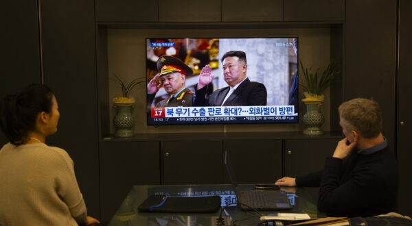 epa11089139 Foreign journalists watch the news on a TV at an office in Seoul, South Korea, 19 January 2024. North Korean state media said on 19 January that the North has tested in the East Sea an underwater nuclear weapon system under development, the 'Haeil-5-23', in response to this week's joint maritime exercises involving South Korea, the USA and Japan. KCNA did not disclose the test date and the weapons's specifications.  EPA/JEON HEON-KYUN