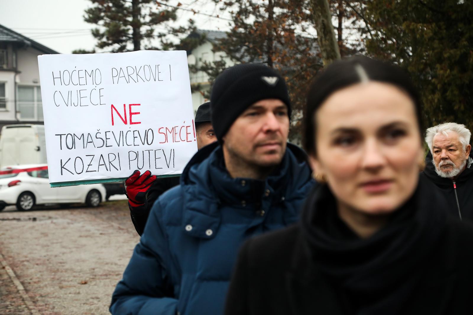 10.12.2023., Zagreb - Udruga za zastitu okolisa Resnik organizirala je prosvjedni skup "Resnik je problem, a ne rjesenje" protiv izgradnje centra za gospodarenje otpadom. Photo: Zeljko Hladika/PIXSELL