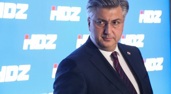 15.01.2024.,Zagreb - Predsjednik Vlade RH do je izjavu za medije nakon sjednice Sireg predsjednistva HDZ-a Photo: Zeljko Hladika/PIXSELL