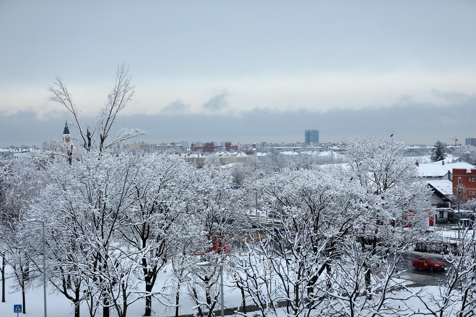 19.01.2024., Zagreb - Zimska panorama grada pokrivenog snijegom. Photo: Emica Elvedji/PIXSELL