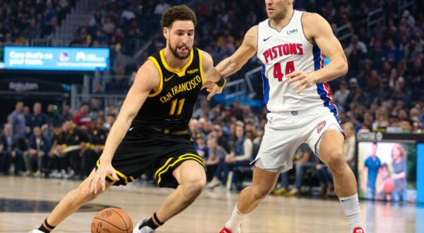 Jan 5, 2024; San Francisco, California, USA; Golden State Warriors guard Klay Thompson (11) drives past Detroit Pistons forward Bojan Bogdanovic (44) during the first quarter at Chase Center. Mandatory Credit: D. Ross Cameron-USA TODAY Sports Photo: D. Ross Cameron/REUTERS