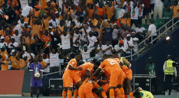 Soccer Football - Africa Cup of Nations - Group A - Ivory Coast v Guinea-Bissau - Olympic Stadium of Ebimpe, Abidjan, Ivory Coast - January 13, 2024 Ivory Coast players celebrate after Seko Fofana scores their first goal REUTERS/Luc Gnago Photo: LUC GNAGO/REUTERS