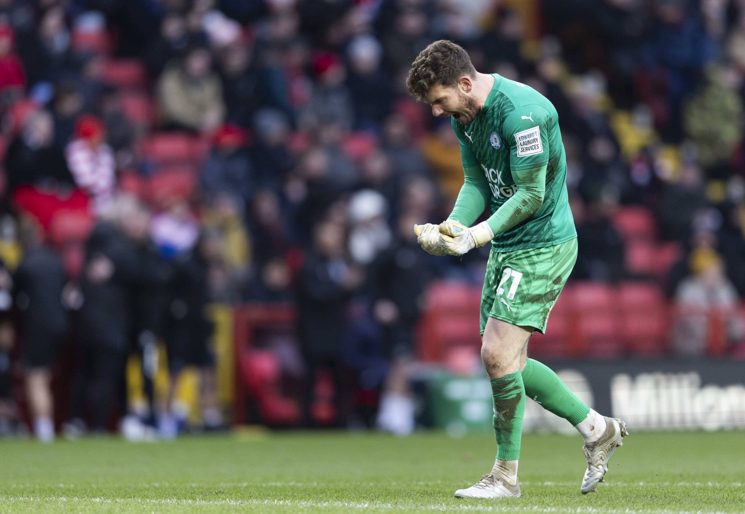 Charlton Athletic v Peterborough United Sky Bet League 1 Peterborough United goalkeeper Jed Steer celebrates after his sides first goal during the Sky Bet League 1 match between Charlton Athletic and Peterborough United at The Valley, London Copyright: xBenxPetersx FIL-19488-0135