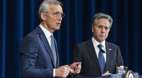 epa11113166 NATO Secretary General Jens Stoltenberg (L) and US Secretary of State Antony Blinken (R) hold a press conference at the State Department in Washington, DC, USA, 29 January 2024. The two spoke about Israel's claims that UN workers aided Hamas, as well as the drone attack on US troops in Jordan.  EPA/JIM LO SCALZO
