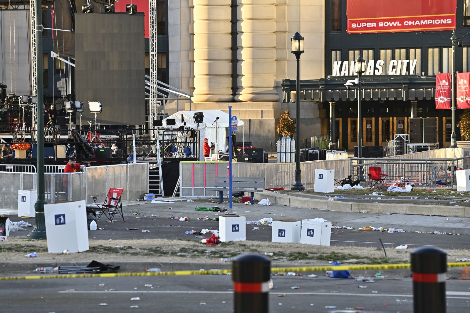 epa11153738 A view of the area around Union Station after a shooting following the NFL Super Bowl LVIII Victory Parade for the Kansas City Chiefs in downtown Kansas City, Missouri, USA, 14 February 2024. According to the Kansas City Missouri police department (KCPD) and KCPD Chief Stacey Graves, shots were fired west of Union Station at the conclusion of the Chiefs rally. Two suspects were detained. Multiple people were shot, with one of them confirmed as deceased.  EPA/DAVE KAUP
