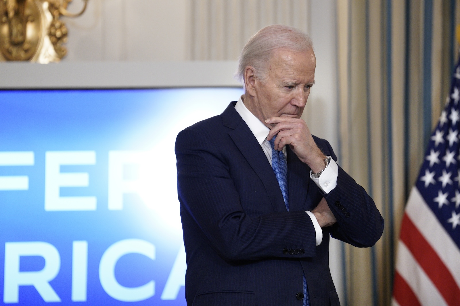 epa11187335 US President Joe Biden looks on during an event to deliver remarks on his actions to fight crime in the State Dining Room at the White House in Washington, DC, USA, 28 February 2024.  EPA/YURI GRIPAS / POOL