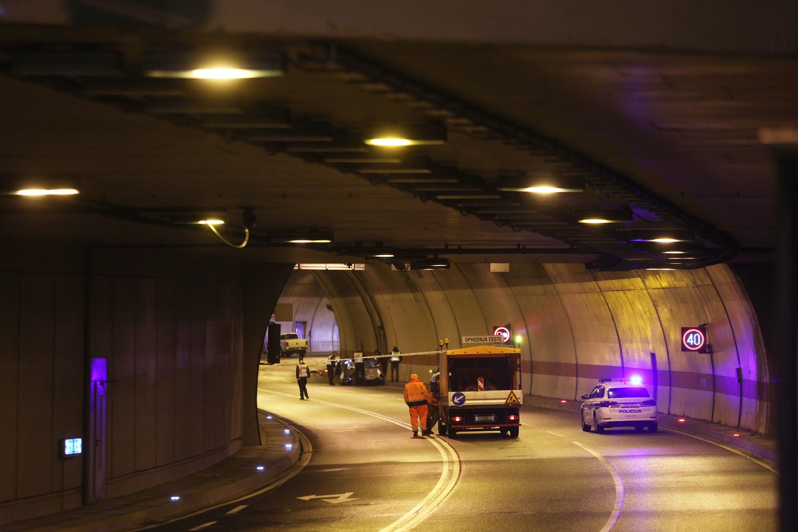 09.02.2024.., Rijeka - Dvije osobe poginule u sudaru u tunelu Pecine (D404), promet preusmjeren Photo: Nel Pavletic/PIXSELL