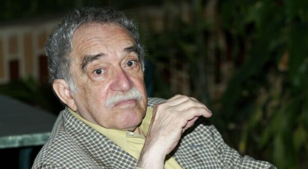 12.22.2005 . The Colombian writer Gabriel Garcia Marquez, participates as a mediator in the peace talks between the National Liberation Army (ELN) and the Government of Colombia in Havana, Cuba, December 12, 2005. Credit: Jorge Rey/MediaPunch/IPX