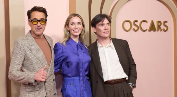 epa11148813 US actor Robert Downey Jr. (L), British actor Emily Blunt (C), and Irish actor Cillian Murphy attend the Oscars Nominees Luncheon at the Beverly Hilton Hotel in Beverly Hills, California, USA, 12 February 2024. The 96th Academy Awards, presented by the Academy of Motion Picture Arts and Sciences, will honor the best films of 2023 on 10 March 2024.  EPA/ALLISON DINNER