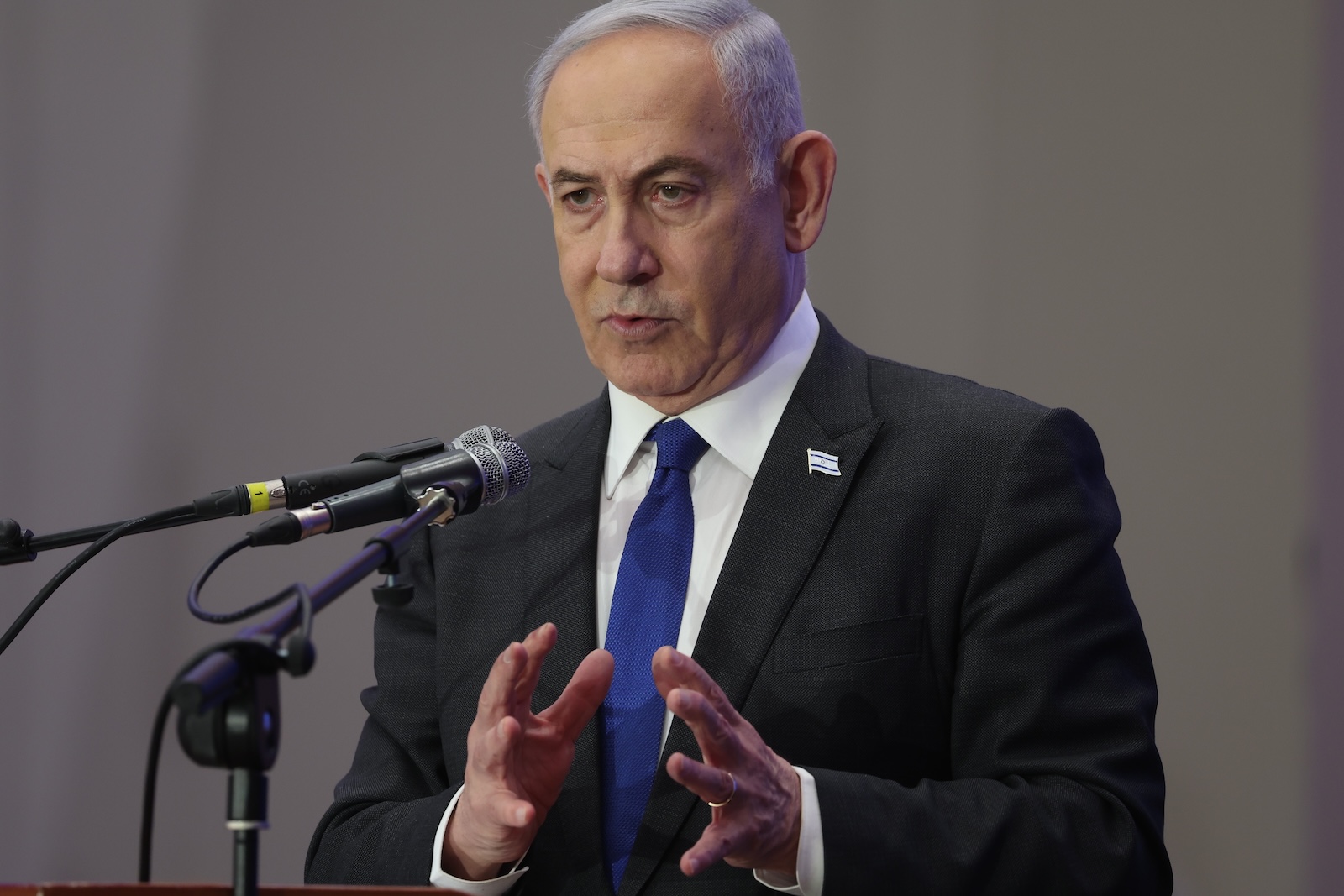 epa11164475 Israeli prime minister Benjamin Netanyahu attends the annual Conference of Presidents of Major American Jewish Organizations event in Jerusalem, 18 February 2024.  EPA/ABIR SULTAN ANP special assignment
