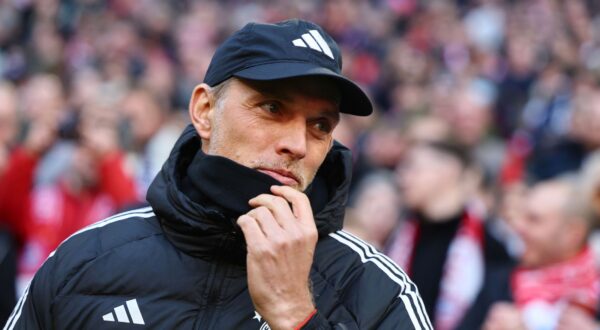epa11169300 (FILE) - Bayern Munich's head coach Thomas Tuchel smiles before the German Bundesliga soccer match between FC Bayern Munich and Borussia Moenchengladbach in Munich, Germany, 03 February 2024 (re-issued 21 February 2024). Bayern Munich announced on 21 February 2024 that the club and coach will part ways at the end of the current season.  EPA/ANNA SZILAGYI CONDITIONS - ATTENTION: The DFL regulations prohibit any use of photographs as image sequences and/or quasi-video.