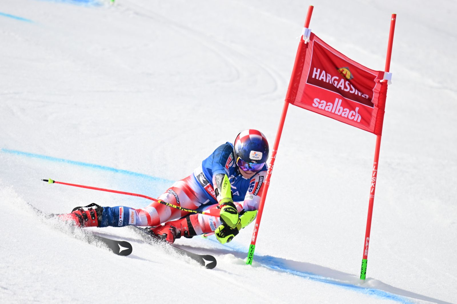 epa11223446 Filip Zubcic of Croatia in action during the 1st run of the Men's Giant Slalom race at the FIS Alpine Skiing World Cup finals in Saalbach Hinterglemm, Austria, 16 March 2024.  EPA/CHRISTIAN BRUNA