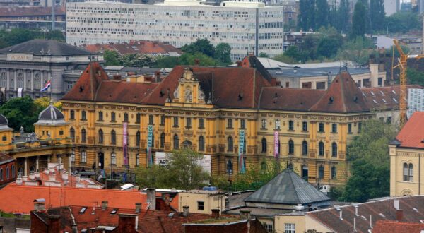 26.04.2011., Zagreb - Muzej za umjetnost i obrt te Skola primijenjene umjetnosti i dizajna na Trgu marsala Tita. rPhoto: Boris Scitar/PIXSELL