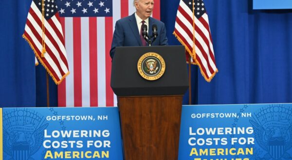 RECORD DATE NOT STATED U.S. President Joe Biden Remarks In Goffstown New Hampshire NEW President of the United States Joe Biden delivers remarks on lowering costs for American families and delivers his vision in contrast to Former U.S. President Donald J. Trump at the YMCA Allard Center in Goffstown, New Hampshire. March 11, 2024, Goffstown, New Hampshire, USA: President of the United States Joe Biden delivers remarks on lowering costs for American families and delivers his vision in contrast to Former U.S. President Donald J. Trump at the YMCA Allard Center in Goffstown, New Hampshire. Credit: /TheNews2 Foto: /Thenews2/imago images U.S. President Joe Biden Remarks In Goffstown New Hampshire Copyright: xKylexMazzax,Image: 855972205, License: Rights-managed, Restrictions: imago is entitled to issue a simple usage license at the time of provision. Personality and trademark rights as well as copyright laws regarding art-works shown must be observed. Commercial use at your own risk.;PUBLICATIONxNOTxINxUSA, Credit images as "Profimedia/ IMAGO", Model Release: no, Credit line: Kyle Mazza / imago stock&people / Profimedia