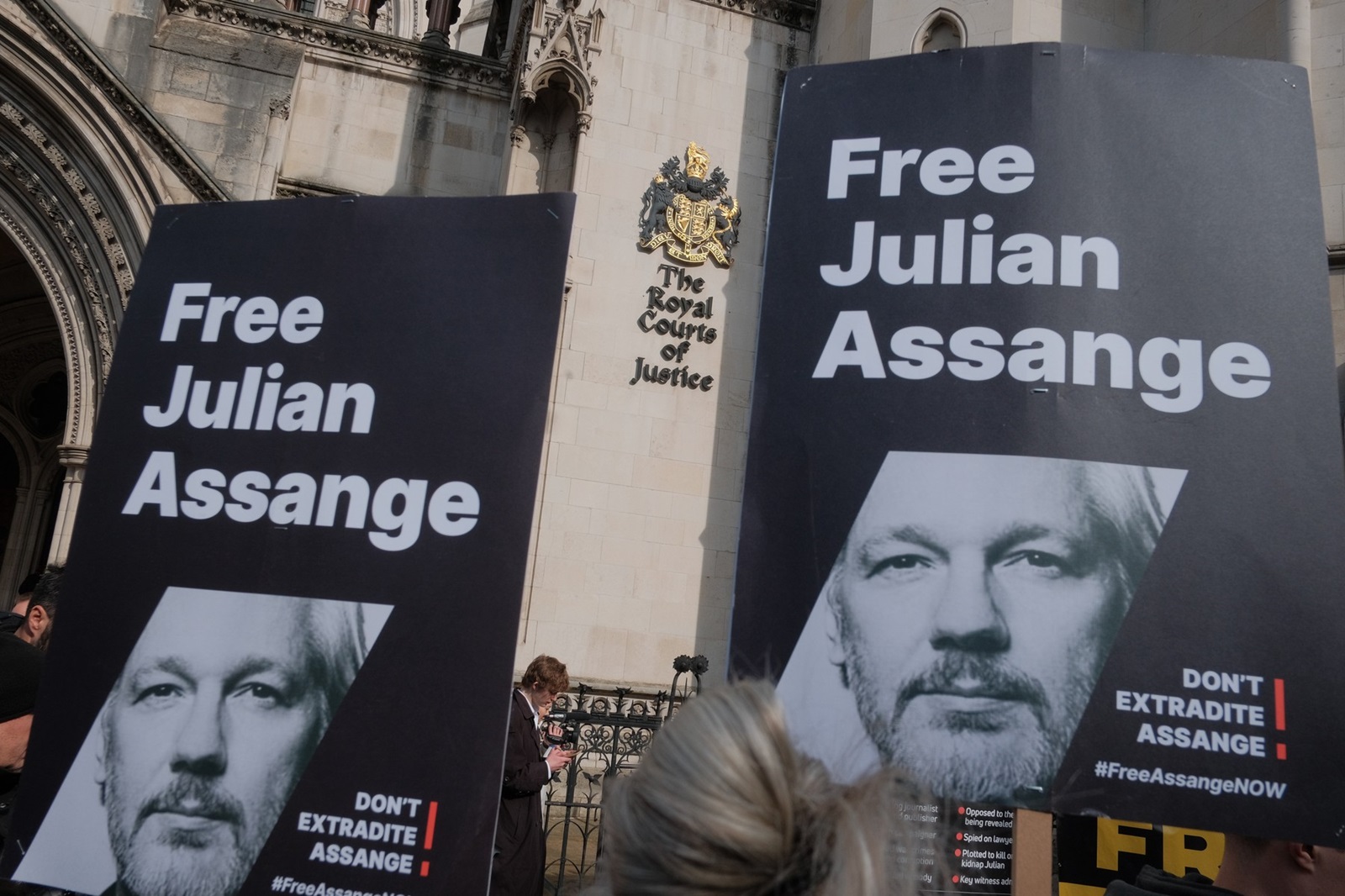 In the heart of London, a significant gathering is underway at the Royal Courts of Justice on Strand, where supporters of Julian Assange convene for the “Protest to Defend a Free Press Decision Day.” This event marks the final appeal decision concerning Assange’s extradition case. The atmosphere is charged with anticipation as attendees, from various walks of life, unite in their call for press freedom and transparency.,Image: 859702034, License: Rights-managed, Restrictions: , Model Release: no, Credit line: Joao Daniel Pereira/Atlântico P / - / Profimedia