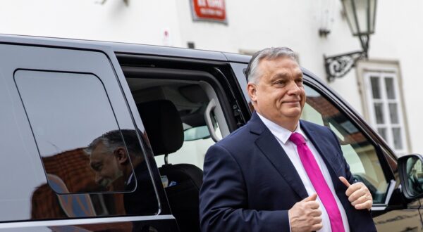 epa11184269 Hungarian Prime Minister Viktor Orban arrives for the meeting of the Visegrad Group (V4) Prime Ministers in Prague, Czech Republic, 27 February 2023.  EPA/MARTIN DIVISEK