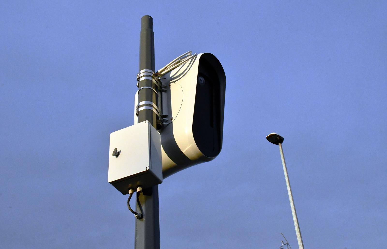 05.01.2023., Slavonski Brod -  Na vise lokacija u gradu vozace vrebaju nove kamere za kontrolu brzine.
 Photo: Ivica Galovic/PIXSELL