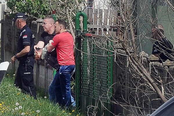 Policija privodi jednog od osumnjičenika za ubojstvo Danke Ilić