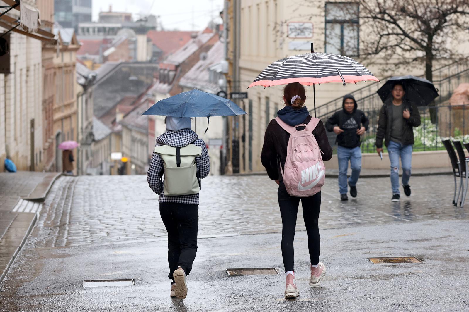 11.03.2024., Zagreb - Kao da nije dovoljno sto je ponedjeljak, radni tjedan poceo je s kisom diljem Hrvatske. Photo: Patrik Macek/PIXSELL