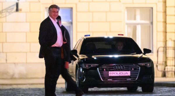 29.04.2024., Zagreb - Andrej Plenkovic odlazi iz Banskih dvora nakon sastanka s Domovinskim pokretom. Photo: Davor Puklavec/PIXSELL