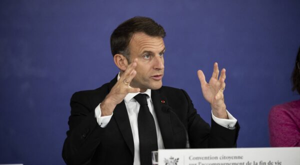 France's President Emmanuel Macron gestures during the final seminar of the End-of-Life Convention at the Economic, Social and Environmental Council (CESE) in Paris on April 26, 2024.© Eliot Blondet/Pool/Bestimage,Image: 868317161, License: Rights-managed, Restrictions: , Model Release: no, Credit line: Eliot Blondet / Pool / Bestimage / Profimedia