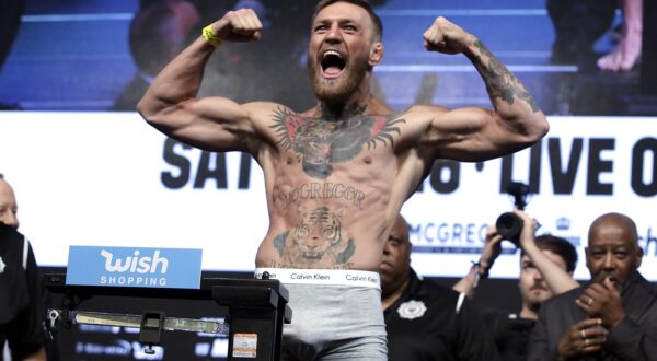 MMA figher Connor Mcgregor poses during a weigh- in on August 25, 2017, in Las Vegas, Nevada.  Boxer Floyd Mayweather Jr., the 40-year-old undefeated former welterweight boxing champion, will face McGregor, a star of mixed martial arts' Ultimate Fighting Championship, in a 12-round contest under boxing rules on August 26.,Image: 346711262, License: Rights-managed, Restrictions: , Model Release: no, Credit line: John GURZINSKI / AFP / Profimedia