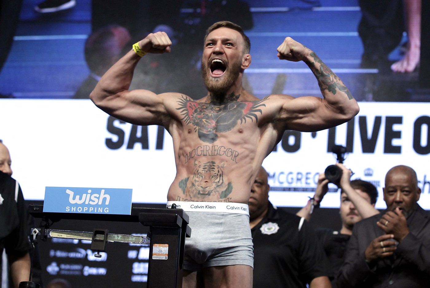 MMA figher Connor Mcgregor poses during a weigh- in on August 25, 2017, in Las Vegas, Nevada.  Boxer Floyd Mayweather Jr., the 40-year-old undefeated former welterweight boxing champion, will face McGregor, a star of mixed martial arts' Ultimate Fighting Championship, in a 12-round contest under boxing rules on August 26.,Image: 346711262, License: Rights-managed, Restrictions: , Model Release: no, Credit line: John GURZINSKI / AFP / Profimedia