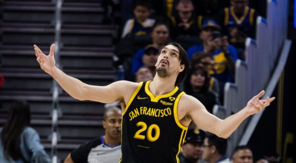 Feb 14, 2024; San Francisco, California, USA; Golden State Warriors forward Dario Saric (20) reacts during the first half of the game against the LA Clippers at Chase Center.,Image: 846753731, License: Rights-managed, Restrictions: , Model Release: no, Credit line: USA TODAY Sports / ddp USA / Profimedia