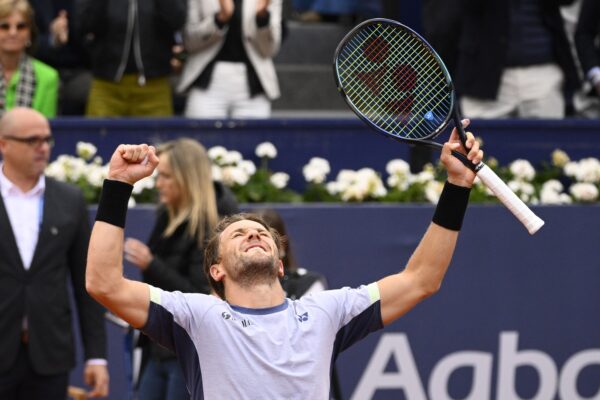 Norway's Casper Ruud celebrates beating Greece's Stefanos Tsitsipas during the ATP Barcelona Open 