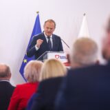 epa11297680 Prime Minister Donald Tusk speaks during a meeting of the National Council of the Civic Platform in Warsaw, Poland 24 April 2024. The meeting is expected to make final decisions on lists for the European Parliament.  EPA/Leszek Szymanski POLAND OUT