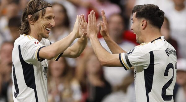 Real Madrid's Spanish forward #21 Brahim Diaz (R) celebrates scoring the opening goal, with Real Madrid's Croatian midfielder #10 Luka Modric, during the Spanish league football match between Real Madrid CF and Cadiz CF at the Santiago Bernabeu stadium in Madrid on May 4, 2024.,Image: 870189243, License: Rights-managed, Restrictions: , Model Release: no, Credit line: OSCAR DEL POZO / AFP / Profimedia